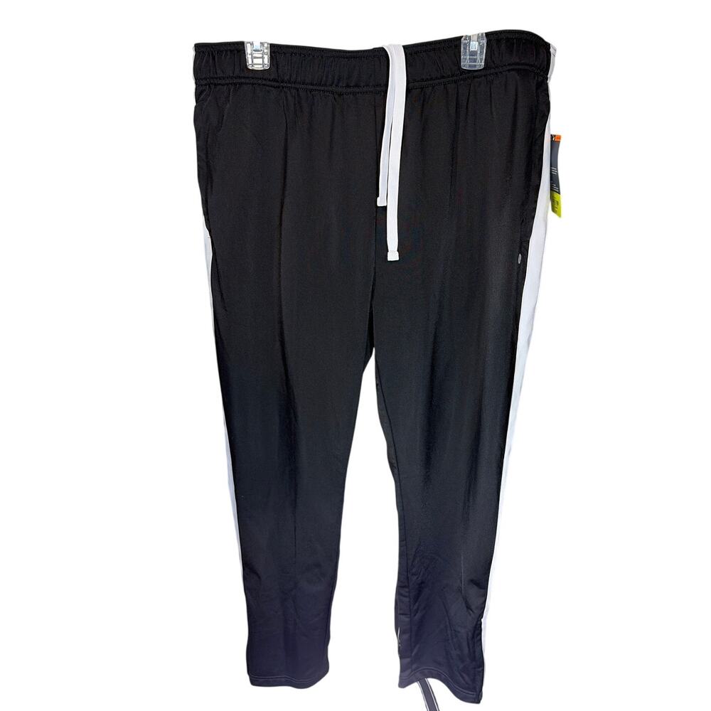 Men’s XL athletic pants black $37 retail quick dri wicking Xersion
￼